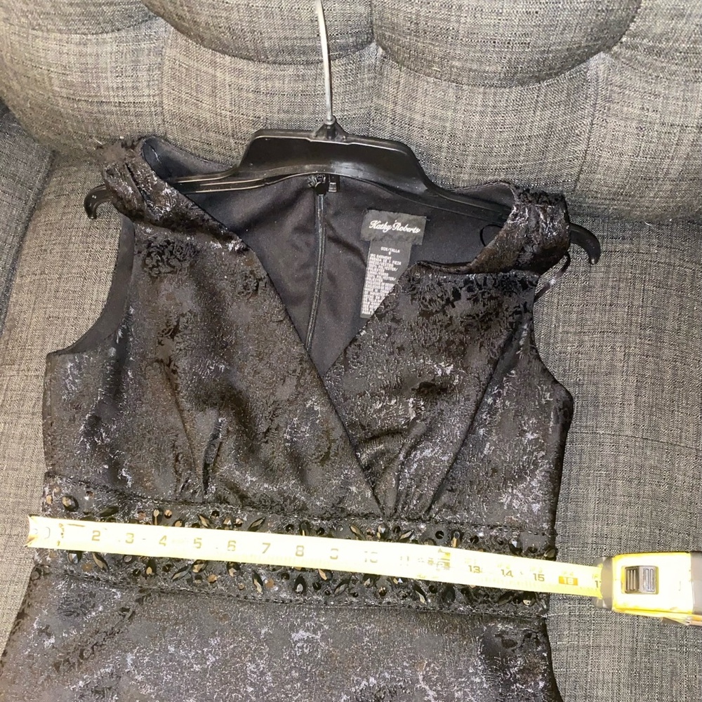 Kathy Roberts Embellished Black Dress, Size 8 - Picture 8 of 9